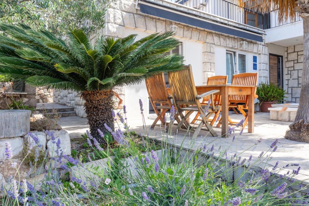 Hostel Villa Skansi Hvar Town Eksteriør bilde