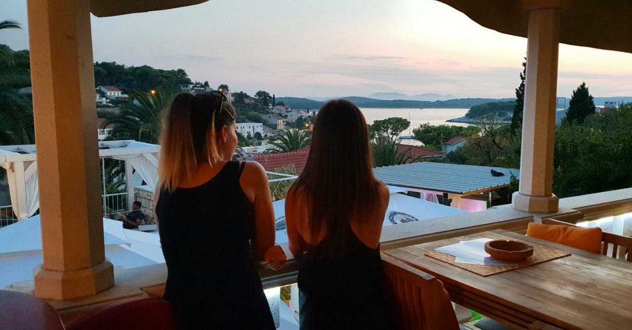 Hostel Villa Skansi Hvar Town Eksteriør bilde