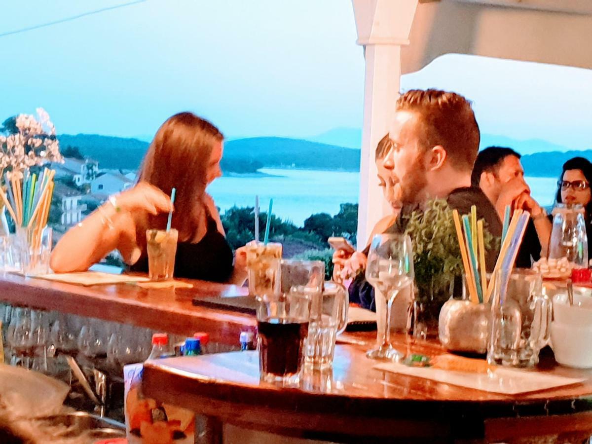 Hostel Villa Skansi Hvar Town Eksteriør bilde